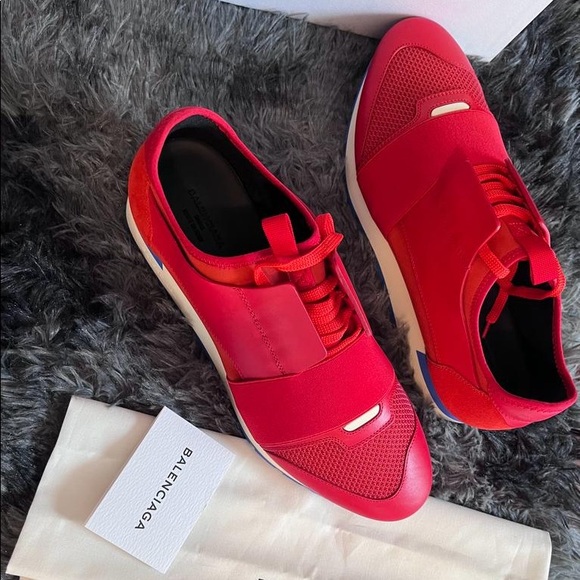 New BALENCIAGA Race Runner red white low sneakers Size 43 - Picture 2 of 7